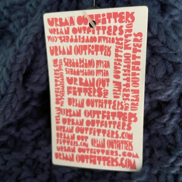 Urban Outfitters Navy Blue Knitted Hat Size One Size - Picture 4 of 5